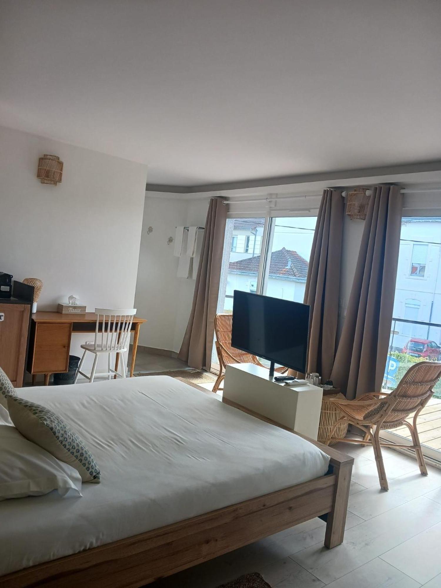 Aracari Otel Villars-les-Dombes Dış mekan fotoğraf